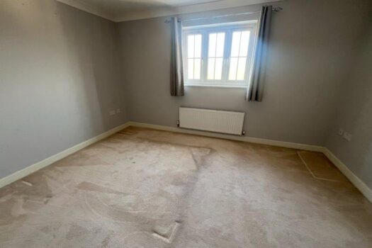 Three Bedroom House To Let in Chaucer Close