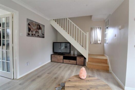 Three Bedroom House To Let in Hessett Close