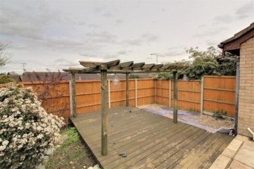 Three Bedroom House To Let in Hessett Close