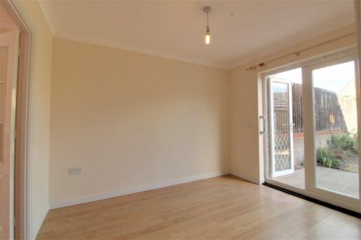 Three Bedroom House To Let in Dunnock Close