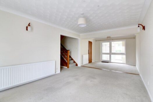 Three Bedroom House To Let in Elizabeth Way