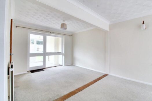 Three Bedroom House To Let in Elizabeth Way