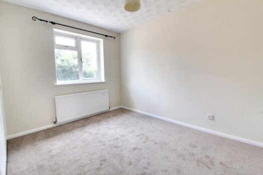 Three Bedroom House To Let in Elizabeth Way