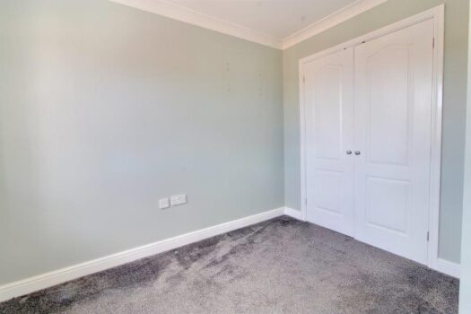 Three Bedroom House To Let in Chaucer Close
