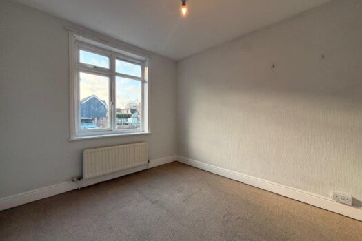 Three Bedroom House To Let in Stowupland St