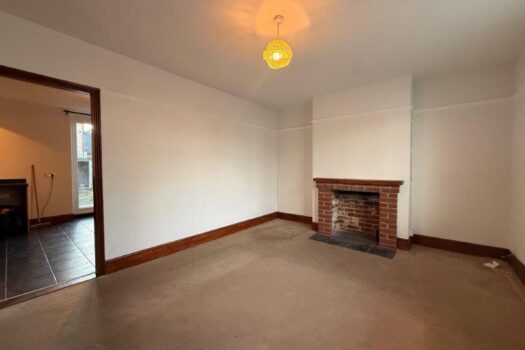 Three Bedroom House To Let in Stowupland St