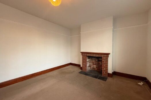 Three Bedroom House To Let in Stowupland St