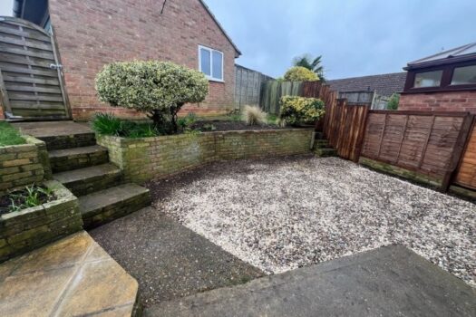 Two Bedroom House To Let in Paget Close