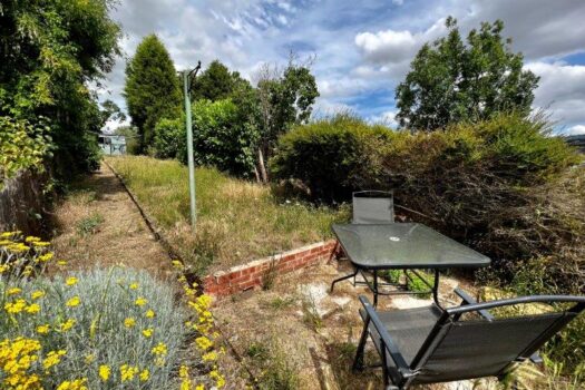 Three Bedroom House To Let on Victoria Road