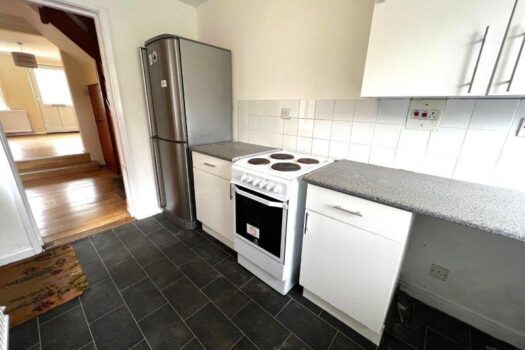 Two Bedroom House To Let on Regent Street