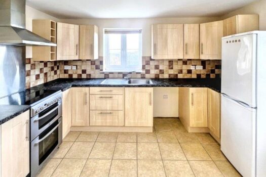 One Bedroom House To Let in Pettiward Close