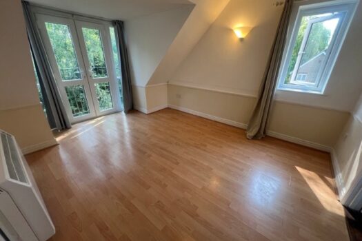 Two Bedroom Flat To Let in Gipping Place