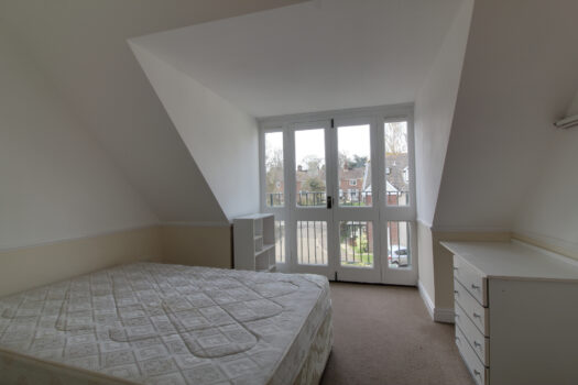 Two Bedroom Apartment To Let in Gipping Place