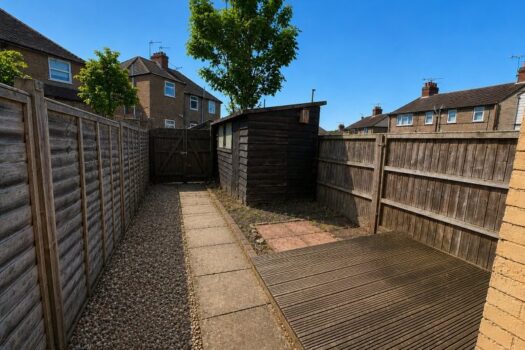 Two Bedroom House To Let in Thompson Road
