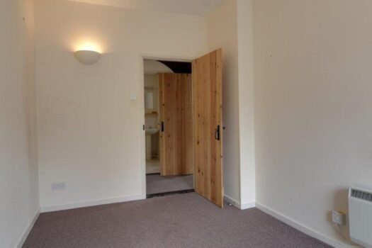 Three Bedroom House To Let in Stowupland Street