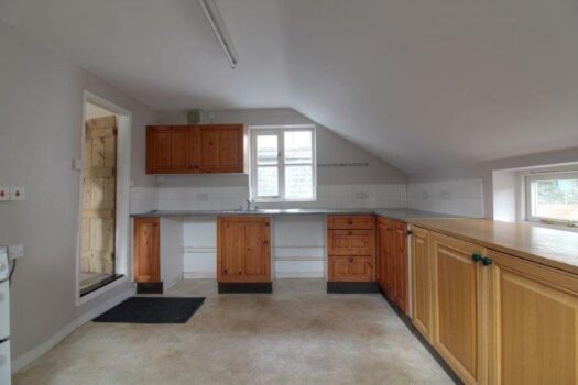 Three Bedroom House To Let in Stowupland Street