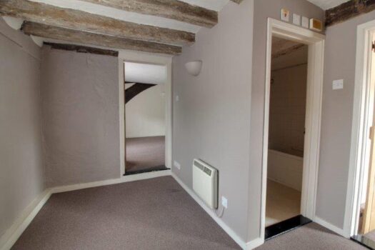 Three Bedroom House To Let in Stowupland Street