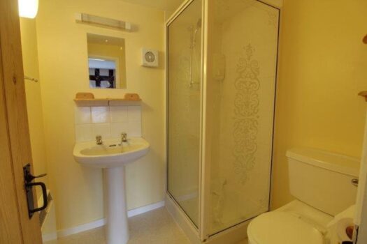 Three Bedroom House To Let in Stowupland Street