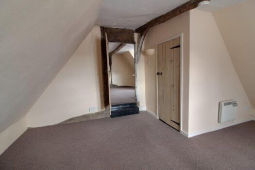 Three Bedroom House To Let in Stowupland Street