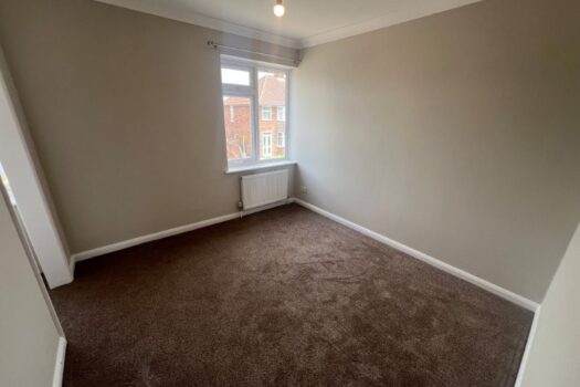 Three Bedroom House To Let in Milton Street
