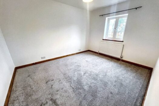 Two Bedroom House To Let in Hawksmill