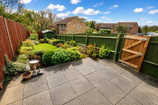 One Bedroom House To Let in Yew Tree Rise