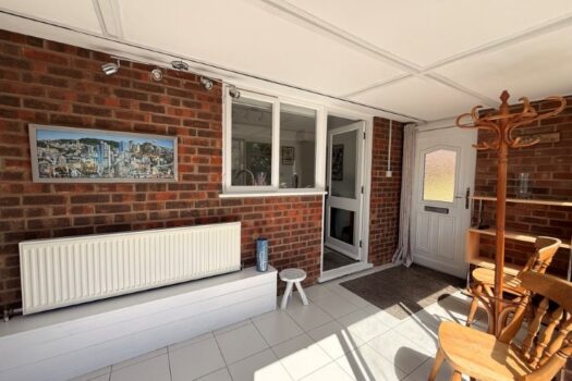 Two Bedroom Bungalow To Let in Semer Close