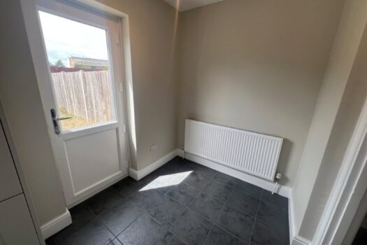 Three Bedroom House To Let in Milton Street