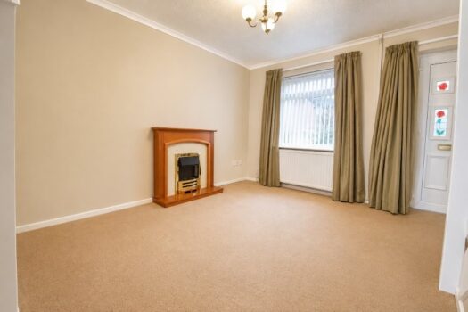 One Bedroom House To Let in Yew Tree Rise