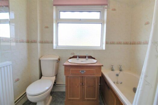 Three Bedroom Bungalow To Let in Bacton