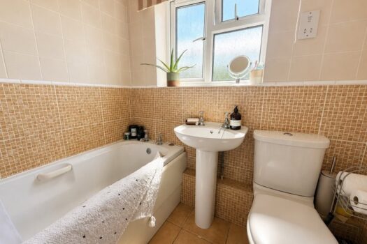 Two Bedroom Maisonette To Let in Stowupland