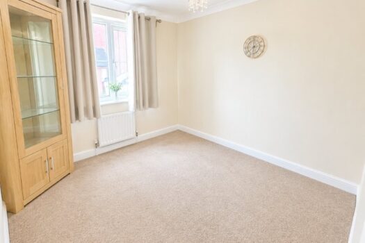 Three Bedroom House To Let in Phoenix Way