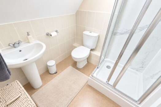 Three Bedroom House To Let in Phoenix Way